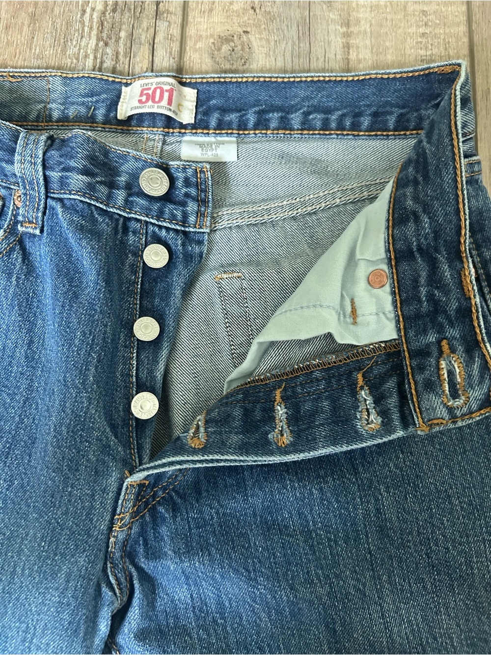 Levi's 501 Original Fit Men's Medium Blue Straight-Leg Jeans Size 29x30 - Picture 4 of 11